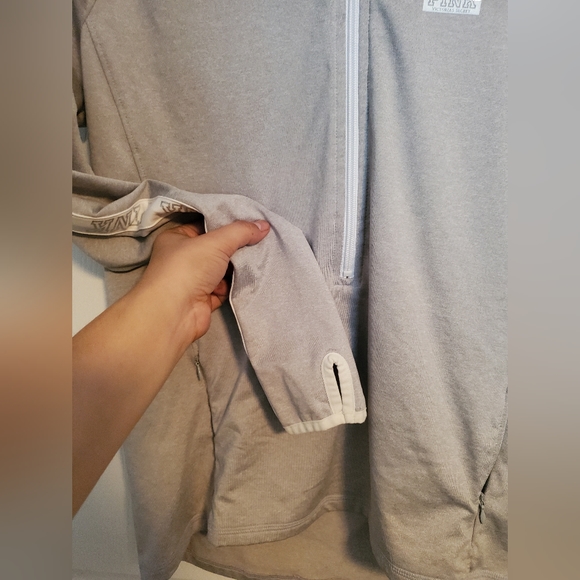 PINK Ultimate Gray Sports Sweater size Large - Picture 5 of 6